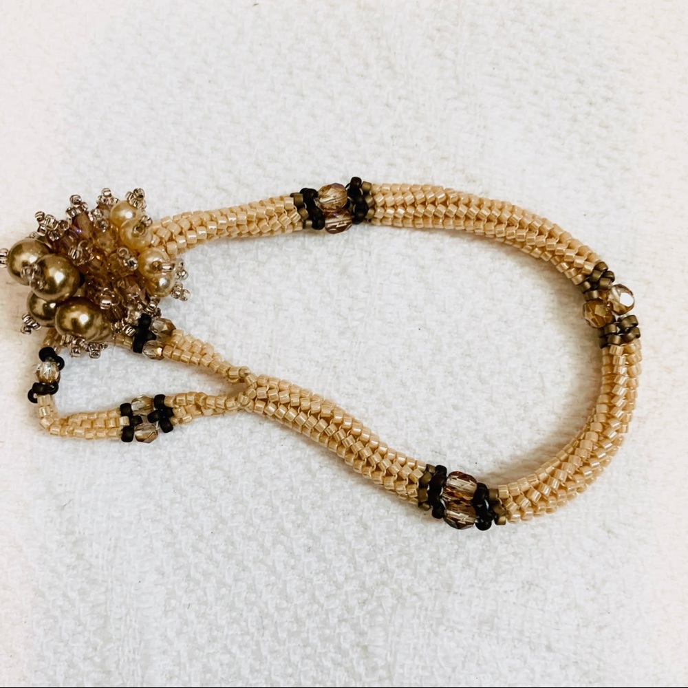 HANDMADE BEADED BRACELET - Picture 7 of 15